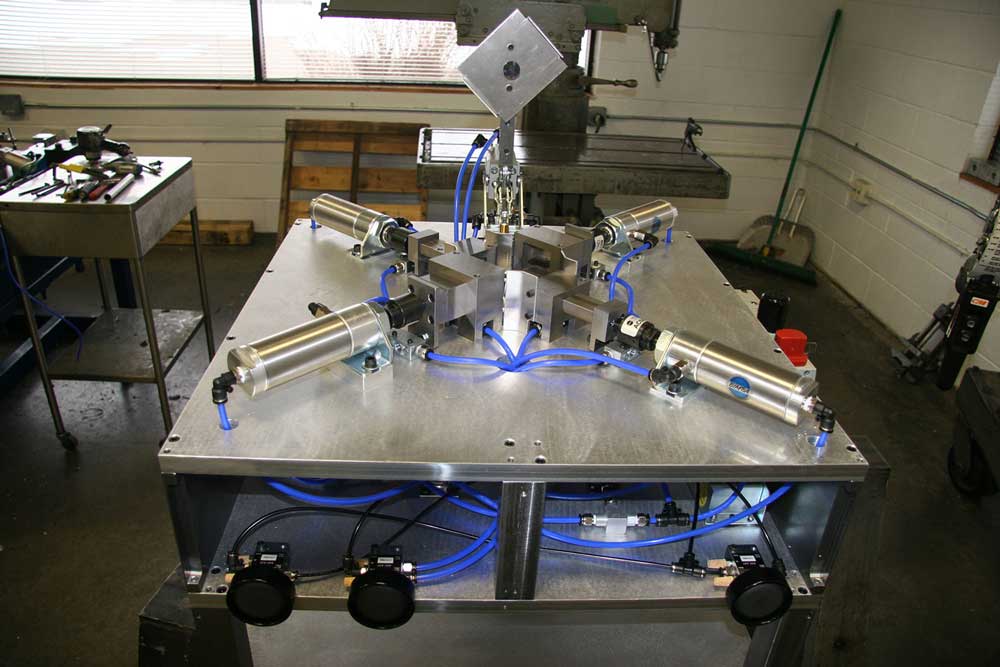 Hydraulic Fixtures Machine